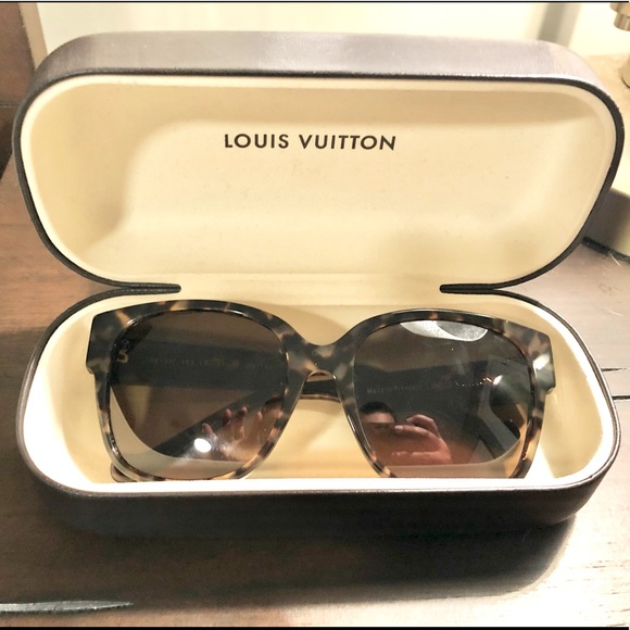Louis Vuitton Sunglasses - Picture 1 of 7